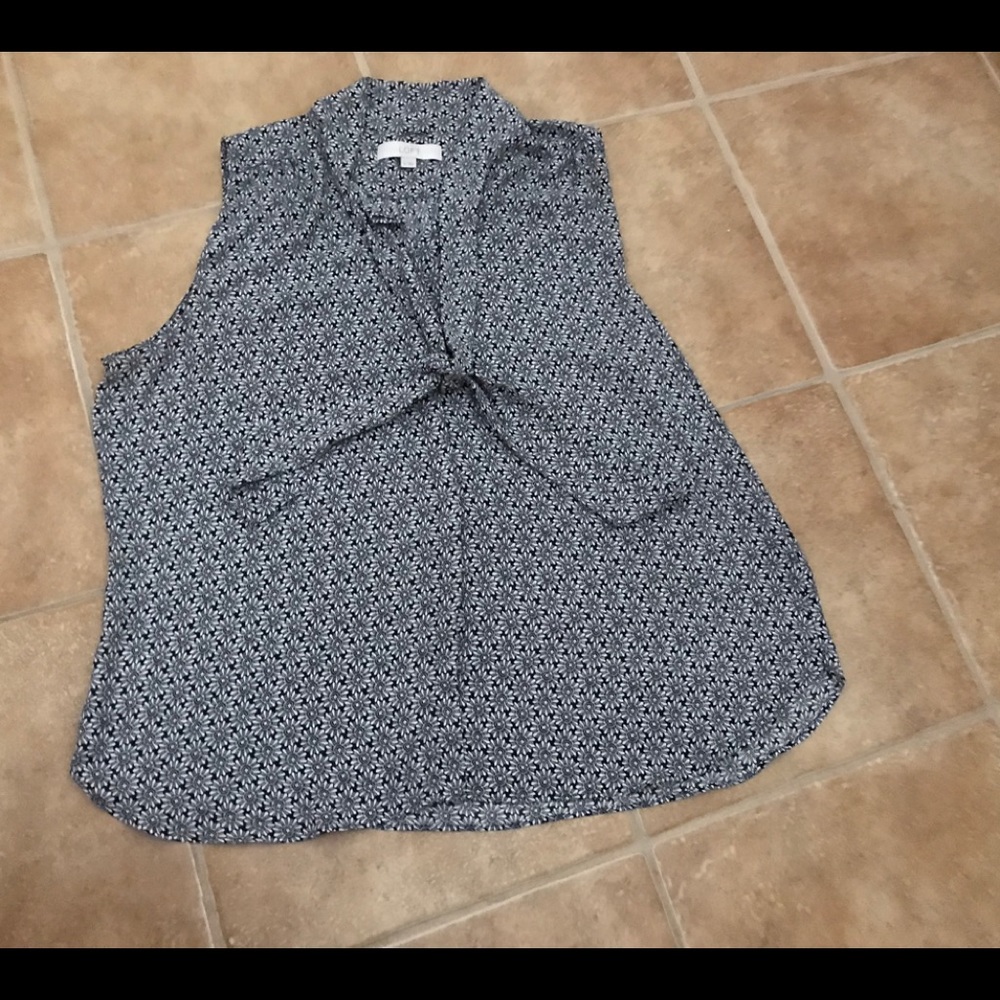 Loft XL sunflower tank with tie